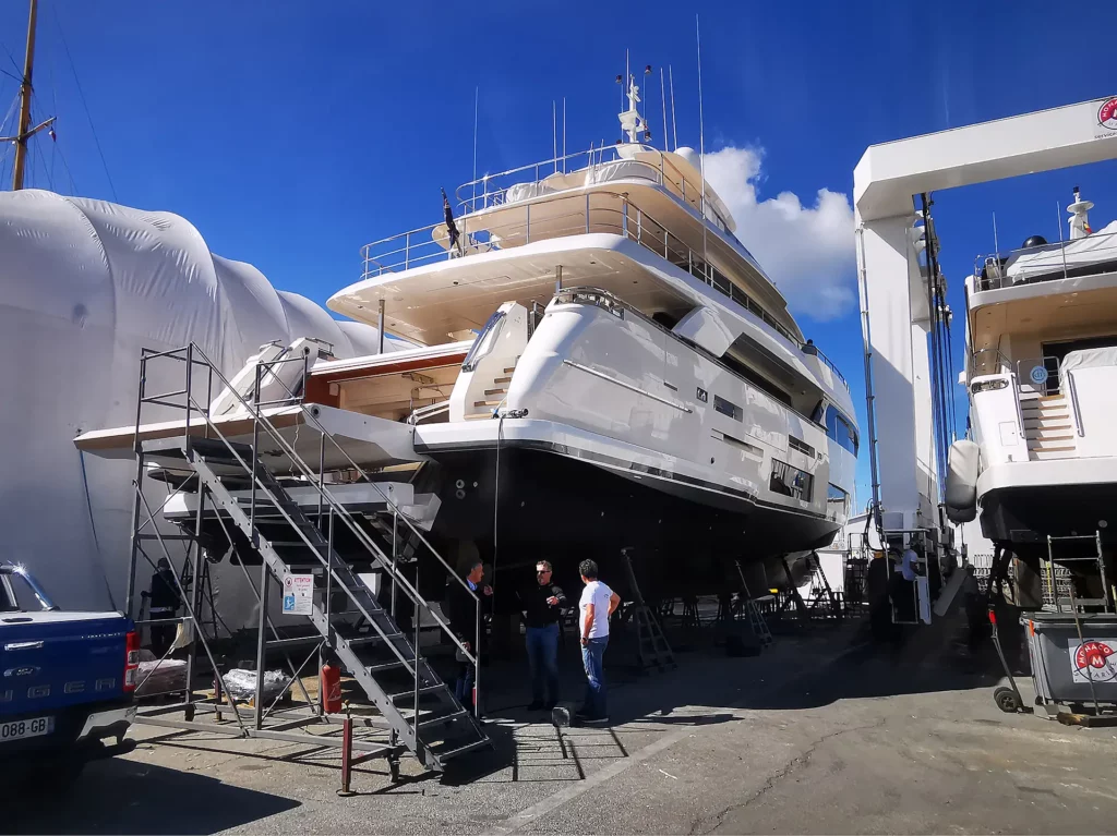 Technicomposit ingenierie maritime réparation de yacht